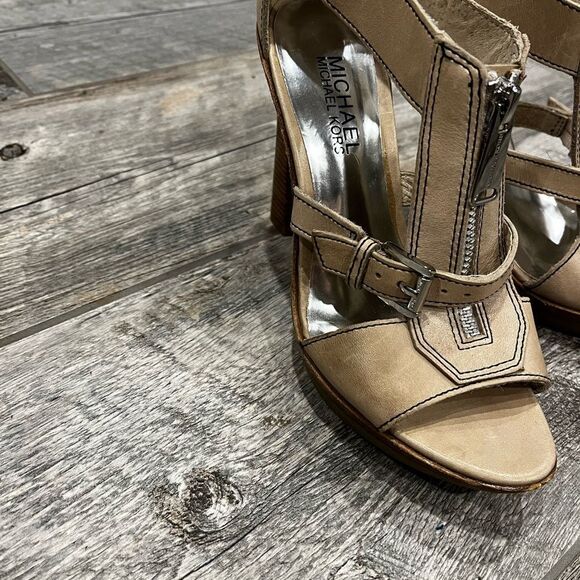 Michael Kors Tan Heels - Picture 3 of 12